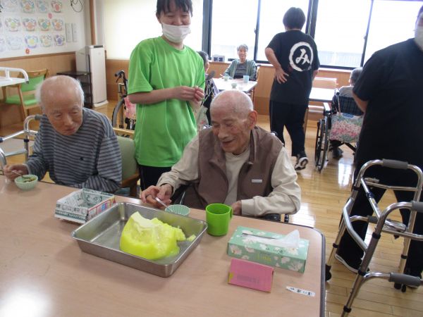 小さいスプーンでがっかり・・・ 小さいスプーンでがっかり・・・