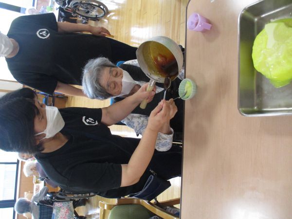 小さいスプーンで 小さいスプーンで