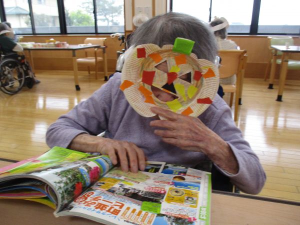 お面が気に入ったご様子 お面が気に入ったご様子