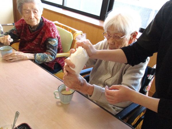 上からホイップクリーム 上からホイップクリーム